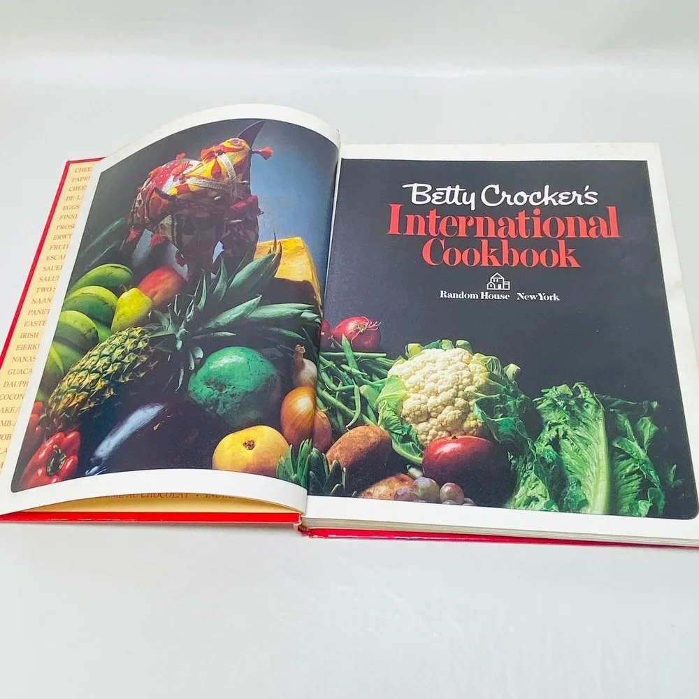 Betty‎ Crocker's International Cookbook Hardcover 1980 1st Edition Cooking